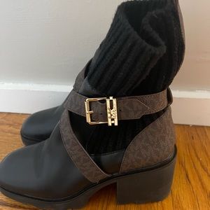 Micheal Kors boots